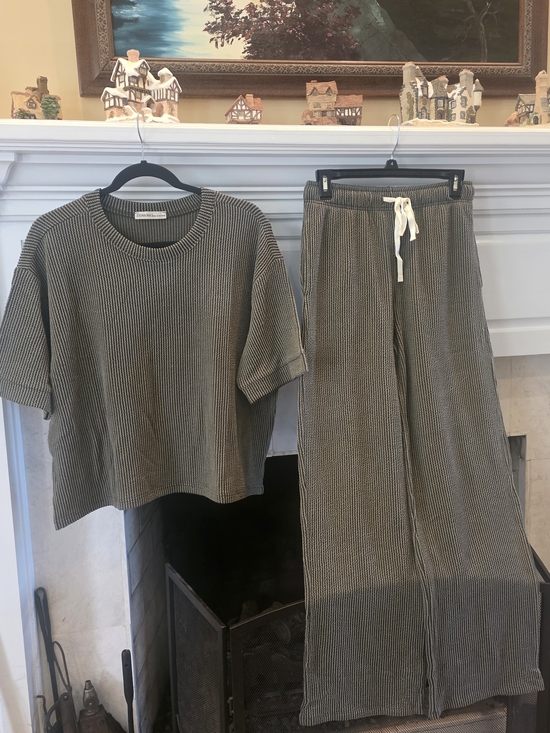 Zenana Outfitters Pants - Zenana Outfitters Olive Ribbed Knit Crewneck Top & Drawstring Pants Set